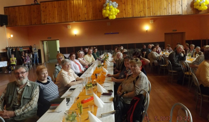 34. fotografia fotogalérie Jednota dôchodcov / oslava Dňa matiek