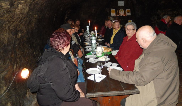 3. fotografia fotogalérie Jednota dôchodcov / Vínna koštovka v Malej Tŕni 