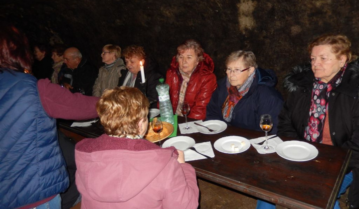 11. fotografia fotogalérie Jednota dôchodcov / Vínna koštovka v Malej Tŕni 