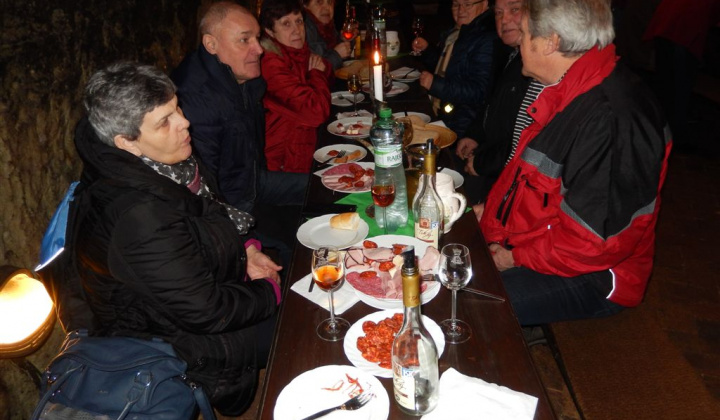 19. fotografia fotogalérie Jednota dôchodcov / Vínna koštovka v Malej Tŕni 