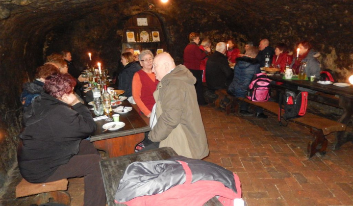 31. fotografia fotogalérie Jednota dôchodcov / Vínna koštovka v Malej Tŕni 