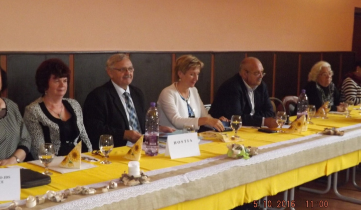 33. fotografia fotogalérie Jednota dôchodcov / Krajská prehliadka speváckych skupín – senio