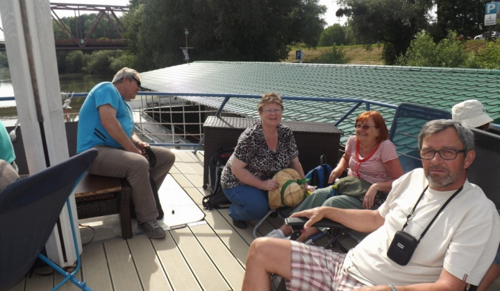 9. fotografia fotogalérie Jednota dôchodcov / Plavba po Bodrogu