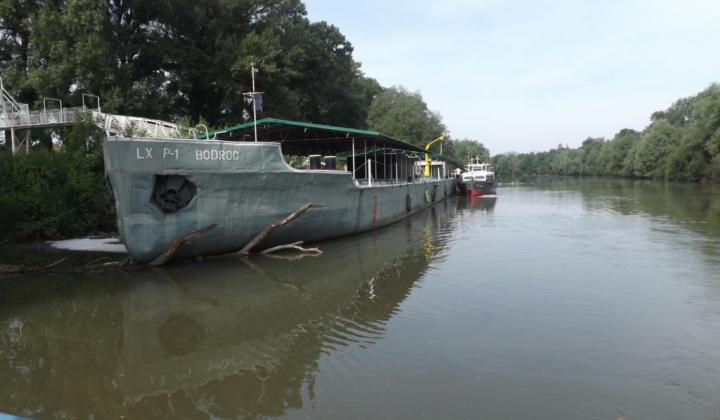 10. fotografia fotogalérie Jednota dôchodcov / Plavba po Bodrogu