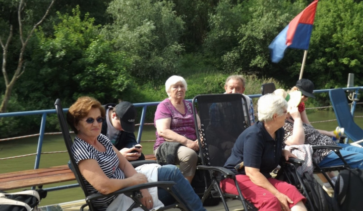 19. fotografia fotogalérie Jednota dôchodcov / Plavba po Bodrogu