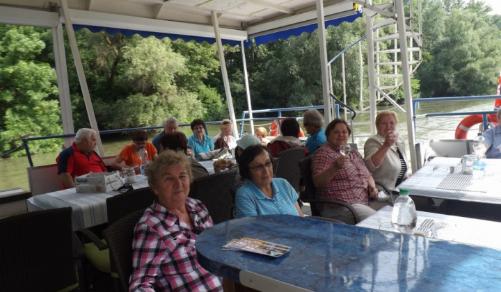 27. fotografia fotogalérie Jednota dôchodcov / Plavba po Bodrogu