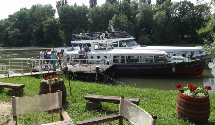 60. fotografia fotogalérie Jednota dôchodcov / Plavba po Bodrogu
