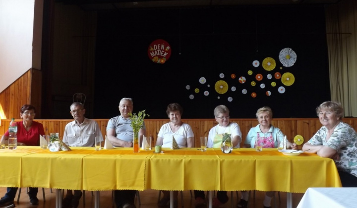 2. fotografia fotogalérie Jednota dôchodcov / Schôdza pri príležitosti Dňa matiek