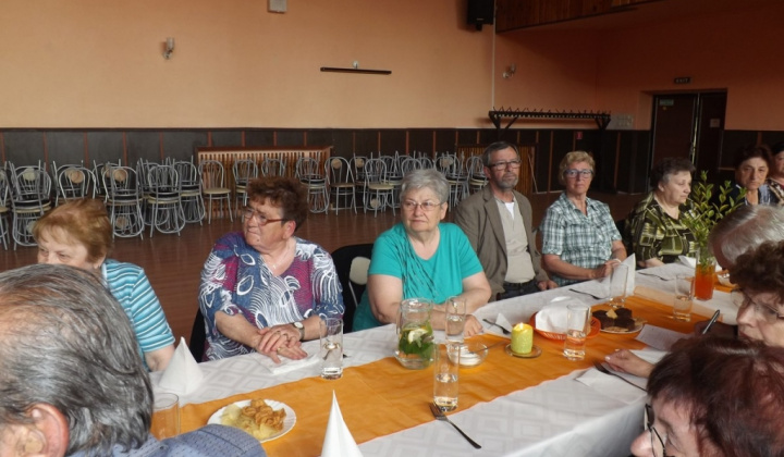 6. fotografia fotogalérie Jednota dôchodcov / Schôdza pri príležitosti Dňa matiek