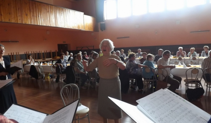 21. fotografia fotogalérie Jednota dôchodcov / Schôdza pri príležitosti Dňa matiek