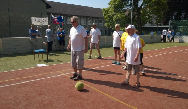 5. fotografia fotogalérie  Okresná športová olympiáda seniorov v Slanci 12.6.2015