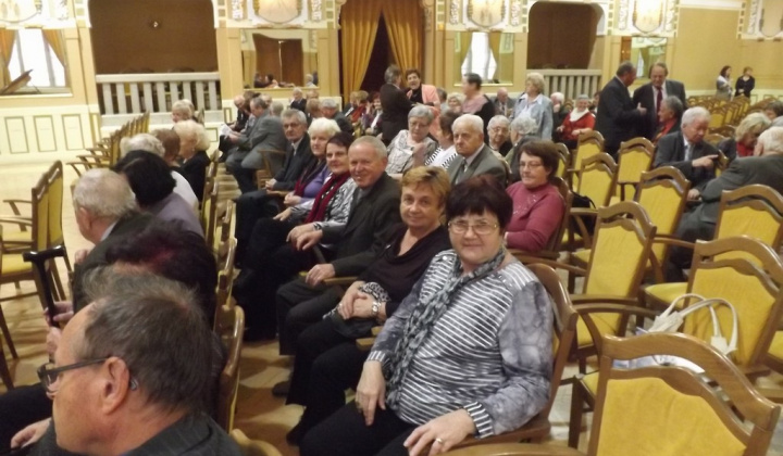 1. fotografia fotogalérie Jednota dôchodcov / ZO Kysak u ministra