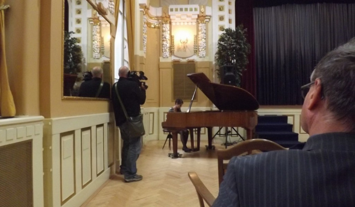 13. fotografia fotogalérie Jednota dôchodcov / ZO Kysak u ministra