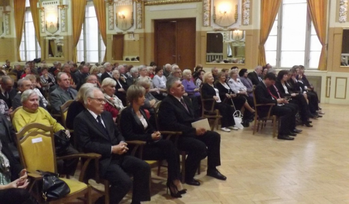 19. fotografia fotogalérie Jednota dôchodcov / ZO Kysak u ministra