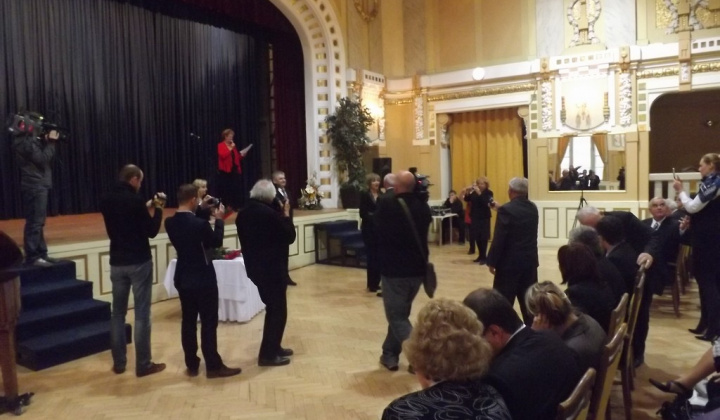 27. fotografia fotogalérie Jednota dôchodcov / ZO Kysak u ministra