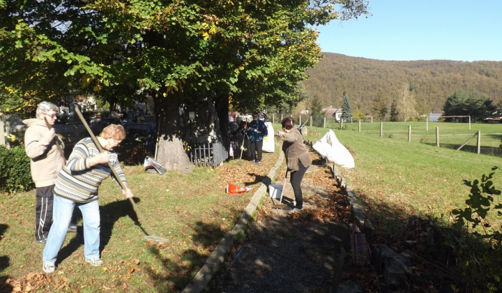2. fotografia fotogalérie Jednota dôchodcov / Brigáda na cintorínoch