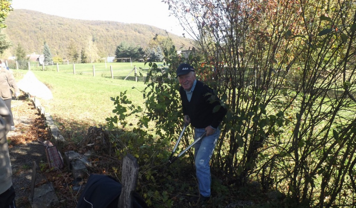 3. fotografia fotogalérie Jednota dôchodcov / Brigáda na cintorínoch