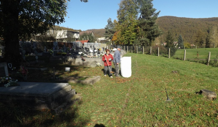 6. fotografia fotogalérie Jednota dôchodcov / Brigáda na cintorínoch