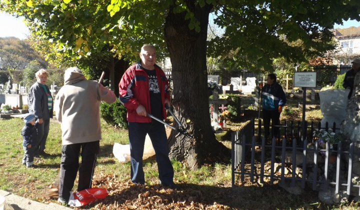 15. fotografia fotogalérie Jednota dôchodcov / Brigáda na cintorínoch