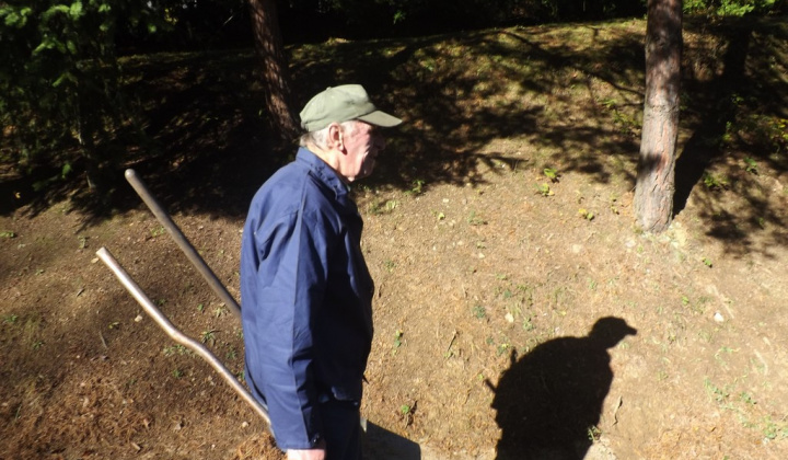 22. fotografia fotogalérie Jednota dôchodcov / Brigáda na cintorínoch