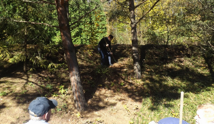 24. fotografia fotogalérie Jednota dôchodcov / Brigáda na cintorínoch