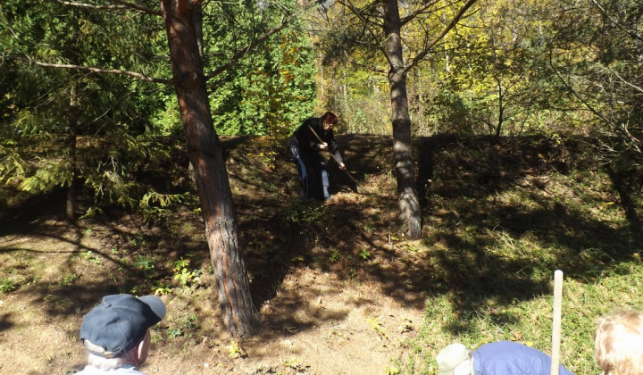 25. fotografia fotogalérie Jednota dôchodcov / Brigáda na cintorínoch