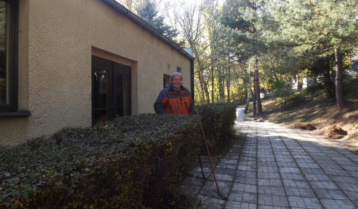 28. fotografia fotogalérie Jednota dôchodcov / Brigáda na cintorínoch