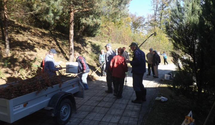 46. fotografia fotogalérie Jednota dôchodcov / Brigáda na cintorínoch