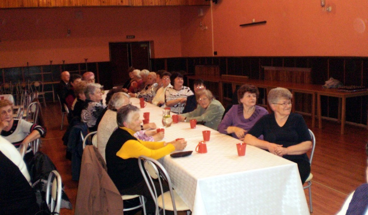 9. fotografia fotogalérie Jednota dôchodcov / Schôdza pri príležitosti Dňa matiek
