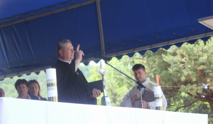 16. fotografia fotogalérie Cirkevné oznamy / Vystúpenie cirkevných zborov na dni obce Trebe