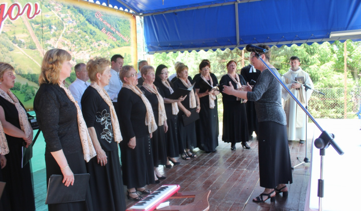 21. fotografia fotogalérie Cirkevné oznamy / Vystúpenie cirkevných zborov na dni obce Trebe