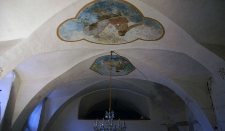 1. fotografia fotogalérie Cirkevné oznamy / Reštaurátorske práce na klenbe Kostola sv. Kat