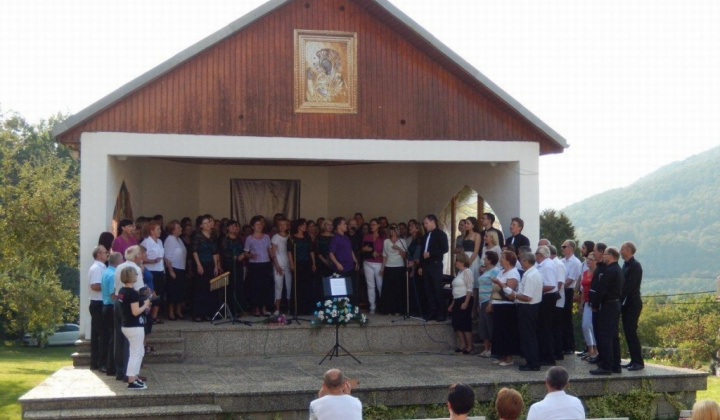 12. fotografia fotogalérie Cirkevné oznamy / Prehliadka speváckych zborov