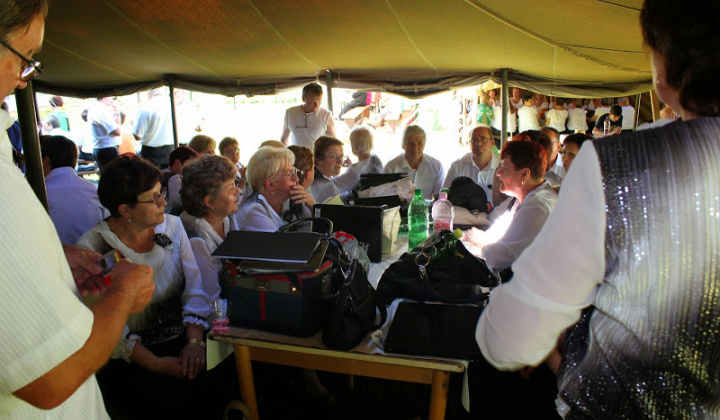 5. fotografia fotogalérie 1. ročník prehliadky speváckych zborov 2014