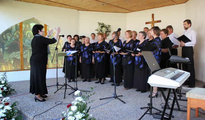 33. fotografia fotogalérie 1. ročník prehliadky speváckych zborov 2014