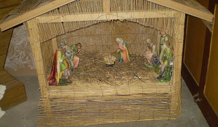 6. fotografia fotogalérie Výstava v priesotoroch starého kostolíka.