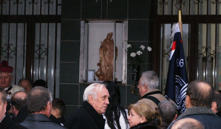 5. fotografia fotogalérie Inštalácia sochy sv. Katríny Alexandrijskej