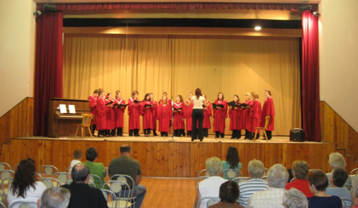 2. fotografia fotogalérie Koncert spevokolu Evanielického gymnázia z Tisovca