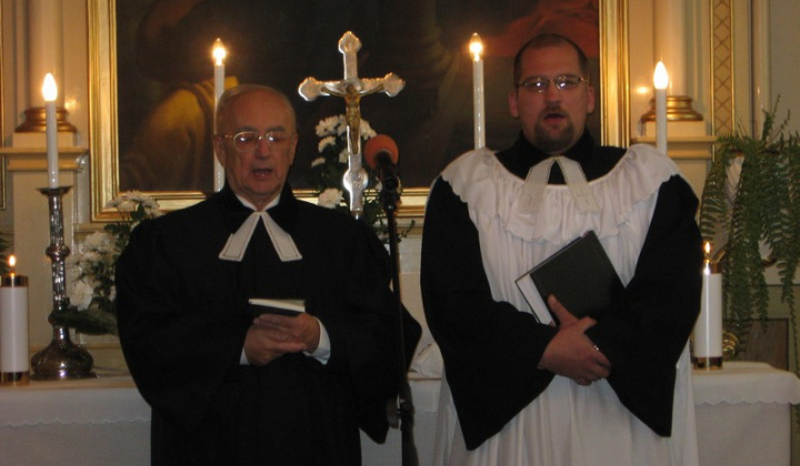 2. fotografia fotogalérie Slávnostné bohoslužby pri príležitosti generálnej opravy Evanjel