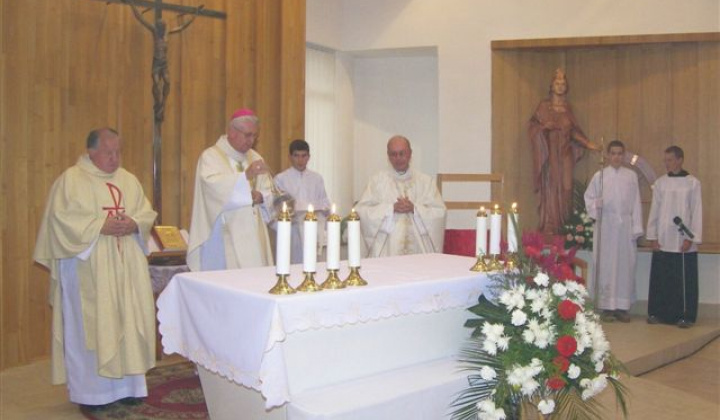 6. fotografia fotogalérie Desiate výročie vysviacky rímskokatolíckeho kostola sv. Kataríny