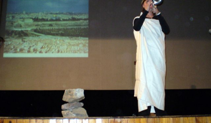 1. fotografia fotogalérie PAŠIOVÝ MUZIKÁL <b> VY STE SVEDKOVIA TOHO.</b>