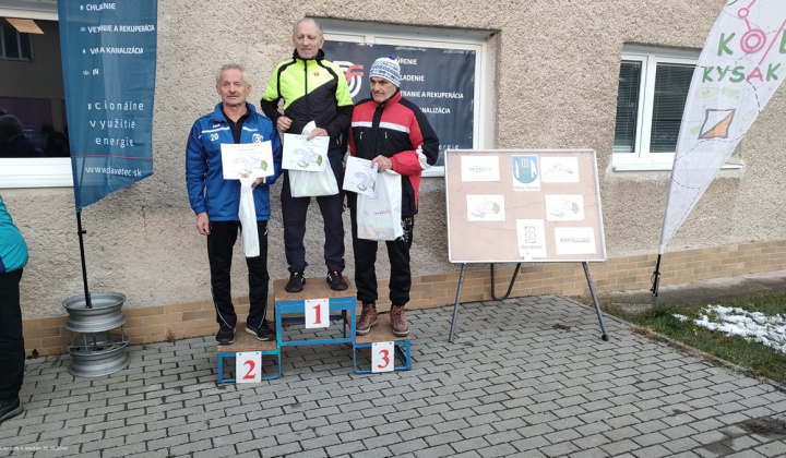 4. fotografia fotogalérie Šport / Beh na kysacký hrad