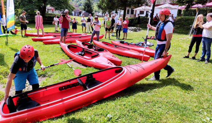 8. fotografia fotogalérie Šport / Slávnostné otvorenie samoobslužnej požičovne  kajakov na