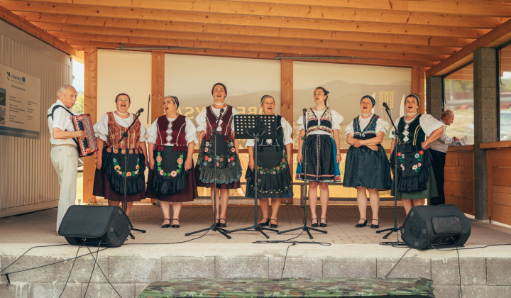 22. fotografia fotogalérie Šport / Slávnostné otvorenie samoobslužnej požičovne  kajakov na