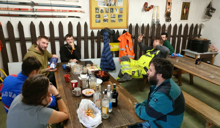 8. fotografia fotogalérie Šport / Tradičná jesenná brigáda pri horárni.