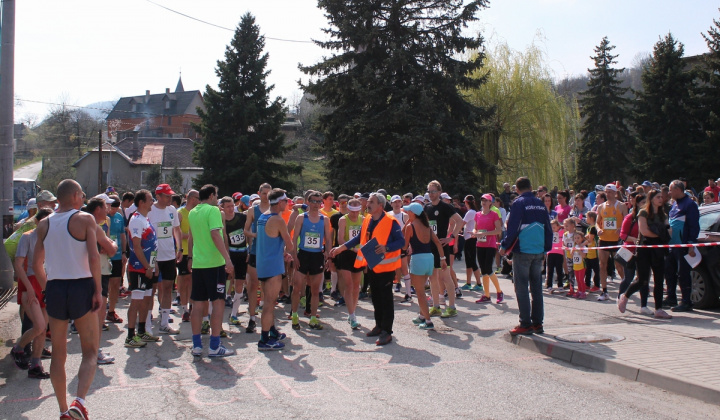 4. fotografia fotogalérie Šport / 37. ročník Behu Hornádskou dolinou - polmaratón
