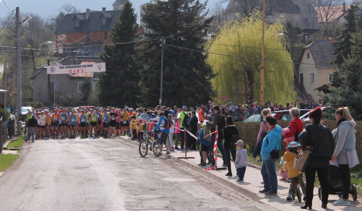 5. fotografia fotogalérie Šport / 37. ročník Behu Hornádskou dolinou - polmaratón