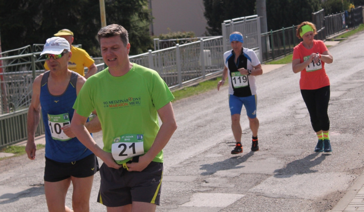 17. fotografia fotogalérie Šport / 37. ročník Behu Hornádskou dolinou - polmaratón