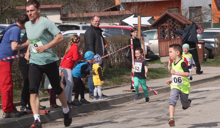 42. fotografia fotogalérie Šport / 37. ročník Behu Hornádskou dolinou - polmaratón