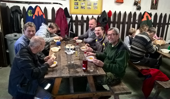 37. fotografia fotogalérie Šport / Brigáda pri horárni